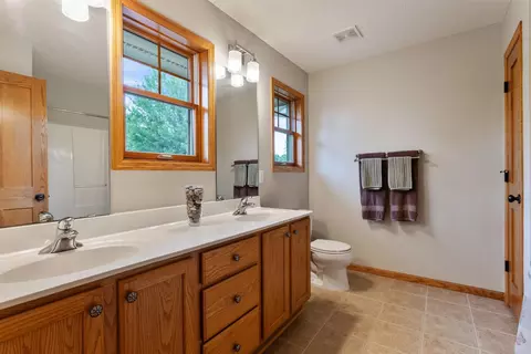 Bath - 3457 Couchtown Path, Rosemount, MN 55068 photo 4 of 4