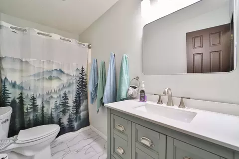 Bath - 9774 Wise Rd, Brainerd, MN 56401 photo 1 of 2