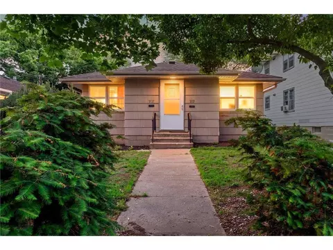 917-919 Weeks Ave SE, Minneapolis, MN 55414