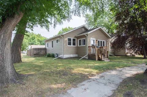 Exterior - 357 15th Ave S, Fargo, ND 58103 photo 10 of 10