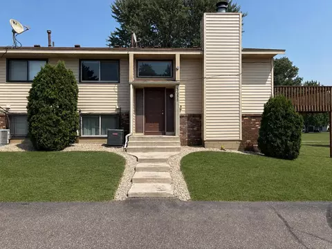 5655 Otter View Trl, White Bear Lake, MN 55110