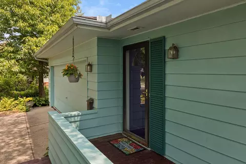 Exterior - 501 Sumner St E, Northfield, MN 55057 photo 6 of 11
