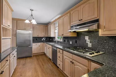 Kitchen - 501 Sumner St E, Northfield, MN 55057 photo 2 of 5