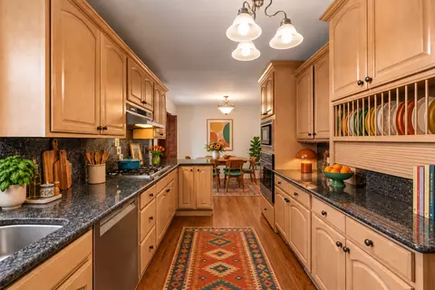 Kitchen - 501 Sumner St E, Northfield, MN 55057 photo 4 of 5