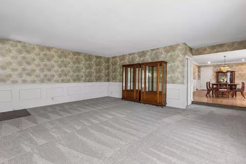 Living - 501 Sumner St E, Northfield, MN 55057 photo 3 of 9