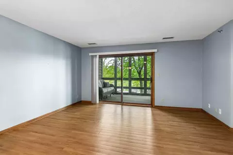 Living - 3801 W 98th St #209, Bloomington, MN 55431 photo 3 of 7