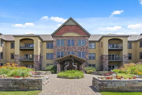 1940 Fulham St #207, Roseville, MN 55113