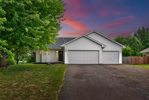 10607 56th St NE, Albertville, MN 55301