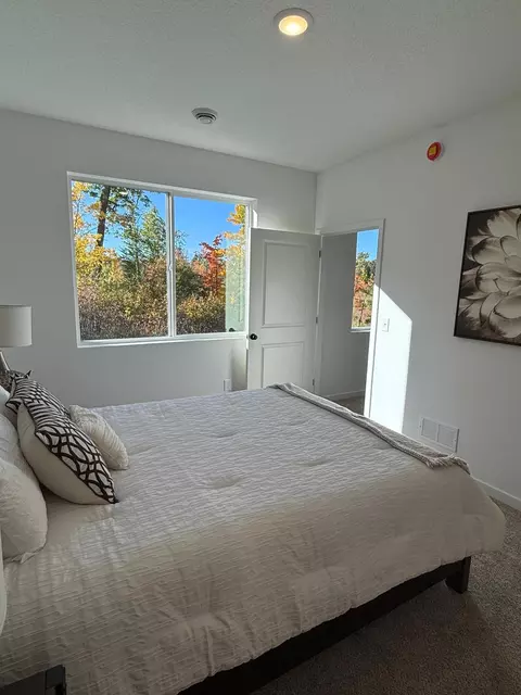 Bedroom - 4381 See Gull Cv, Brainerd, MN 56401 photo 3 of 7