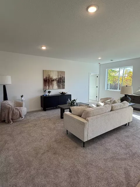 Living - 4381 See Gull Cv, Brainerd, MN 56401 photo 2 of 3