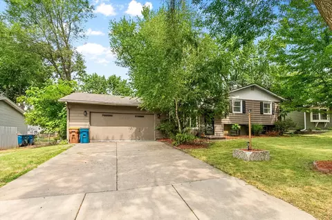2429 Ronald Ave, White Bear Lake, MN 55110