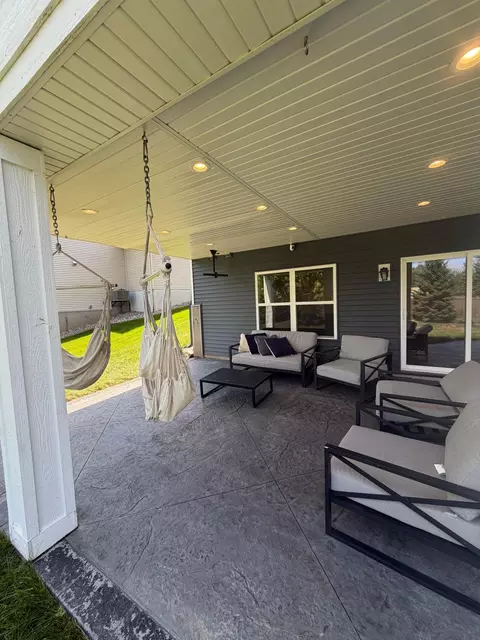 Exterior - 1309 Shadow Creek Curv, Eagan, MN 55123 photo 9 of 17