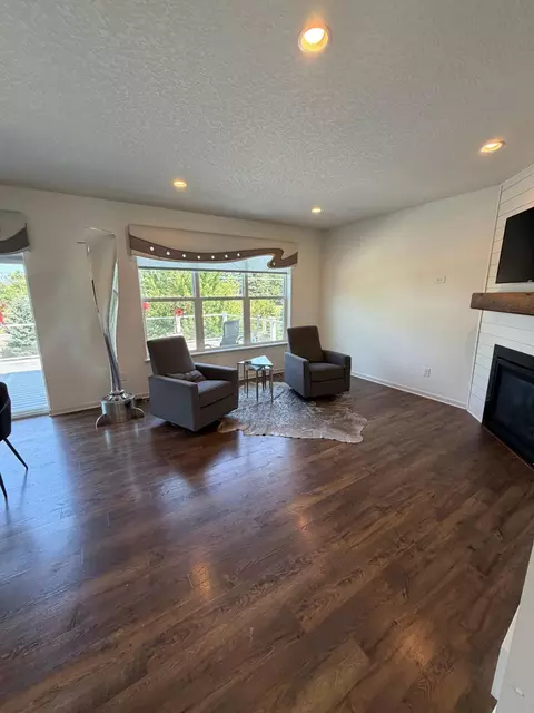 Living - 1309 Shadow Creek Curv, Eagan, MN 55123 photo 5 of 6