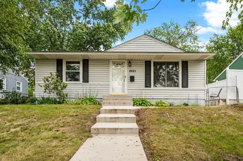2821 Quebec Ave S, Saint Louis Park, MN 55426