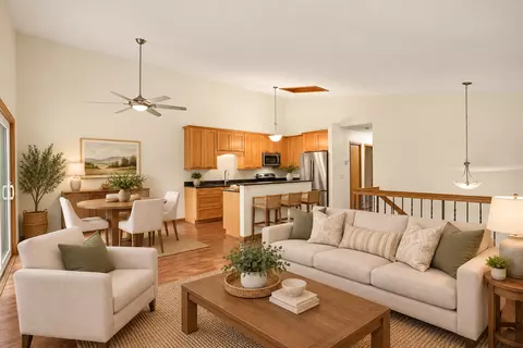 719 Evergreen Ct, Burnsville, MN 55337