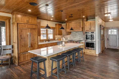Kitchen - 35537 Moonback Dr, Laporte, MN 56461 photo 2 of 4