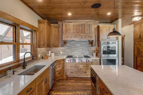 Kitchen - 35537 Moonback Dr, Laporte, MN 56461 photo 3 of 4