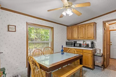 Dining - 1024 Q St NE, Brainerd, MN 56401 photo 1 of 1