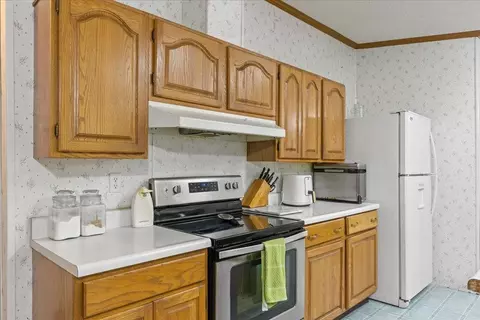 Kitchen - 1024 Q St NE, Brainerd, MN 56401 photo 2 of 3