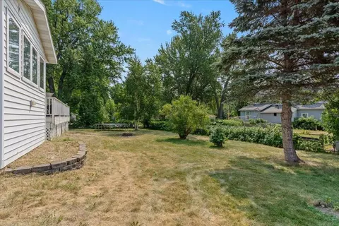 Exterior - 1024 Q St NE, Brainerd, MN 56401 photo 6 of 9