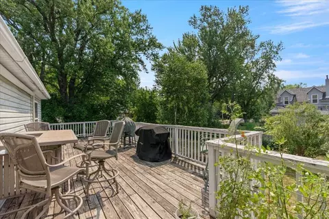 Exterior - 1024 Q St NE, Brainerd, MN 56401 photo 8 of 9