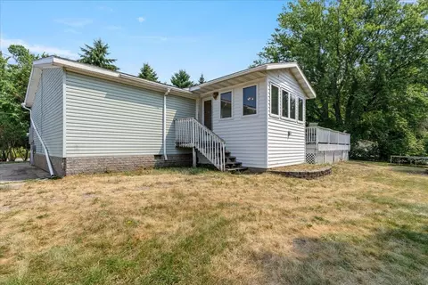 Exterior - 1024 Q St NE, Brainerd, MN 56401 photo 5 of 9