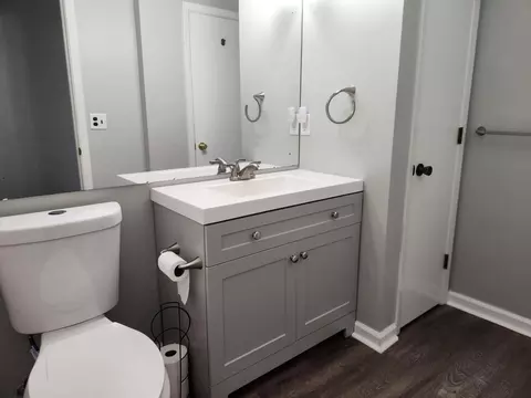 Bath - 4444 Woodgate Ct, Eagan, MN 55122 photo 1 of 4