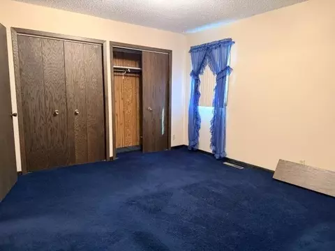 Bedroom - 2022 River Rd, Windom, MN 56101 photo 3 of 3