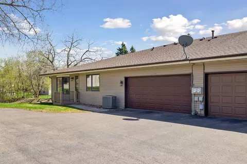 7730 Blaine Ave, Inver Grove Heights, MN 55076