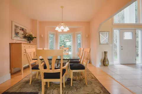 Dining - 5668 94th Ave N, Greenfield, MN 55357 photo 2 of 3