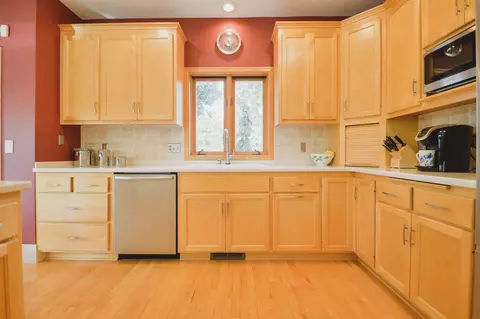 Kitchen - 5668 94th Ave N, Greenfield, MN 55357 photo 1 of 4