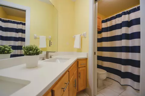 Bath - 5668 94th Ave N, Greenfield, MN 55357 photo 10 of 15