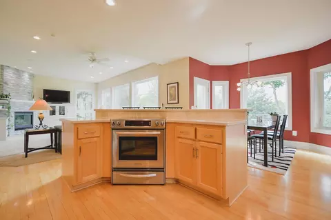 Kitchen - 5668 94th Ave N, Greenfield, MN 55357 photo 3 of 4