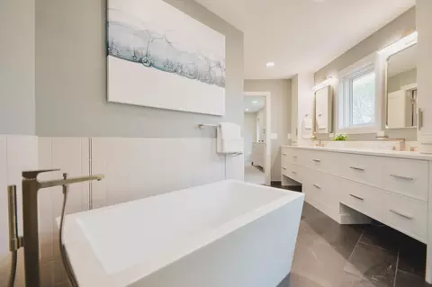 Bath - 5668 94th Ave N, Greenfield, MN 55357 photo 7 of 15
