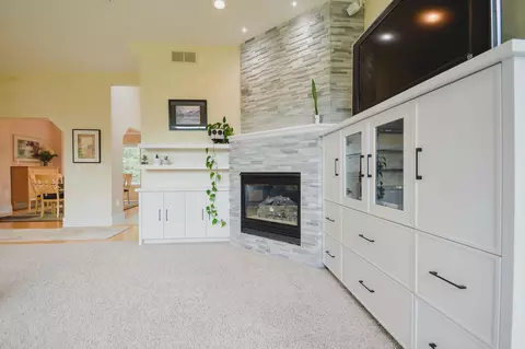 Living - 5668 94th Ave N, Greenfield, MN 55357 photo 4 of 14