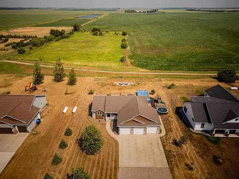 View/Area - 620 2nd St, Arthur, ND 58006 photo 2 of 5