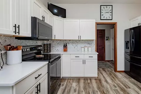 Kitchen - 620 2nd St, Arthur, ND 58006 photo 1 of 4