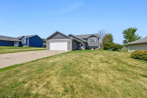 407 N 9th St, Goodhue, MN 55027
