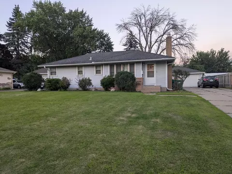 6306 Lee Ave N, Brooklyn Center, MN 55429