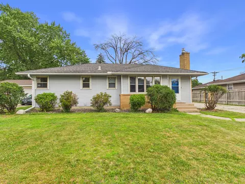 6306 Lee Ave N, Brooklyn Center, MN 55429