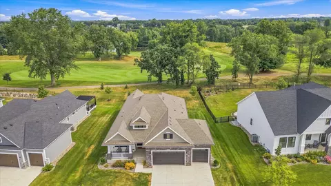 1471 Palmer Dr N, Lake Elmo, MN 55042