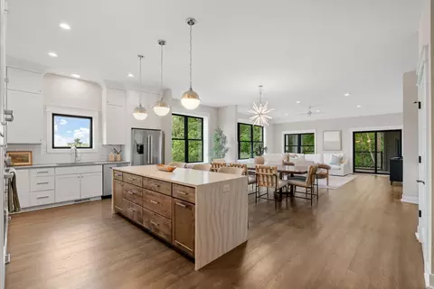 5754 Shady Oak Rd S #1, Minnetonka, MN 55343
