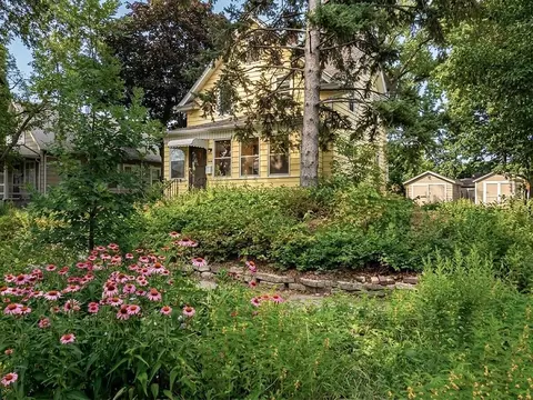 1006 Cromwell Ave, Saint Paul, MN 55114