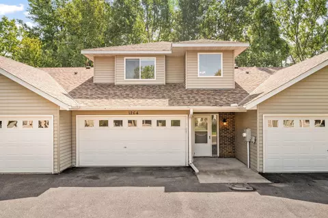 1264 Island Dr, Forest Lake, MN 55025