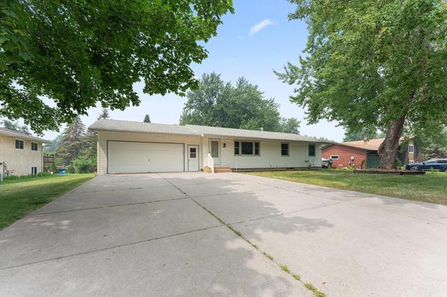 8053 Cloman Ave, Inver Grove Heights, MN 55076