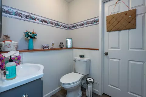 Bath - 842 Holton Ave, Brainerd, MN 56401 photo 3 of 3