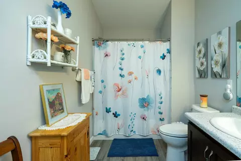 Bath - 842 Holton Ave, Brainerd, MN 56401 photo 2 of 3