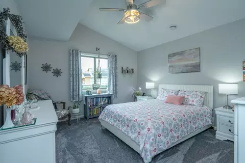 Bedroom - 842 Holton Ave, Brainerd, MN 56401 photo 1 of 2