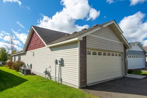 Exterior - 842 Holton Ave, Brainerd, MN 56401 photo 6 of 8