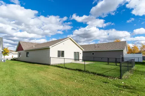Exterior - 842 Holton Ave, Brainerd, MN 56401 photo 7 of 8